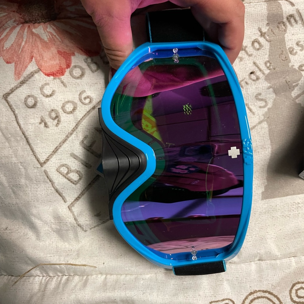 SPY GOGGLES NEVER WORN NWT